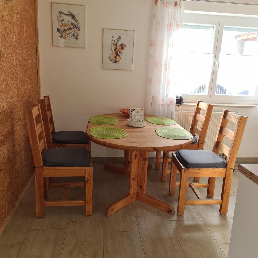 Marienstrasse Apartment Neukirchen vorm Wald Bagian luar foto